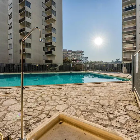 Aiguillon: T3 Avec Balcons Et Parking *